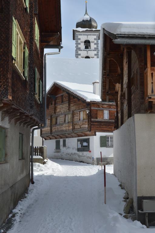 Hotel Alpina Lumbrein Exterior photo